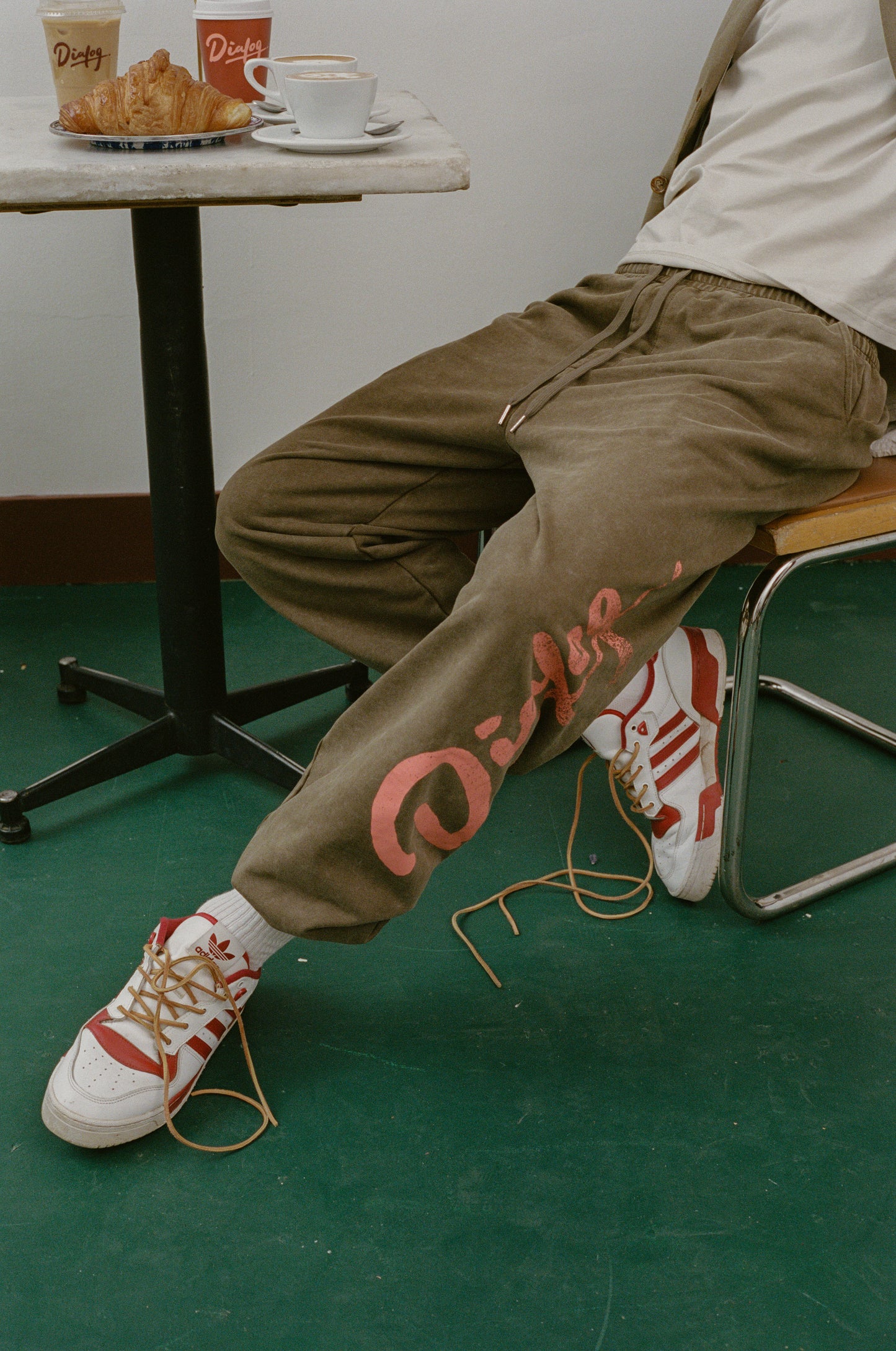 Dialog Brown Sweatpant